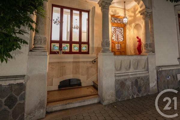 Maison à vendre  11 pièces - 355,67 m2 REMIREMONT - 88