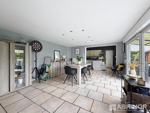 Charmante semi-individuelle en semi plain-pied avec garage, jardin et terrasse PHALEMPIN