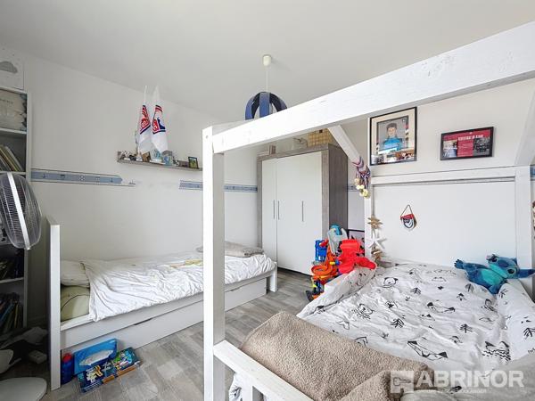 Charmante semi-individuelle en semi plain-pied avec garage, jardin et terrasse PHALEMPIN