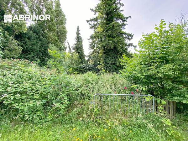 Terrain constructible de 751m² RONCHIN