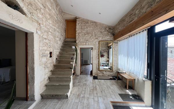 Maison à vendre    7 pièces •  Orgnac-l'Aven