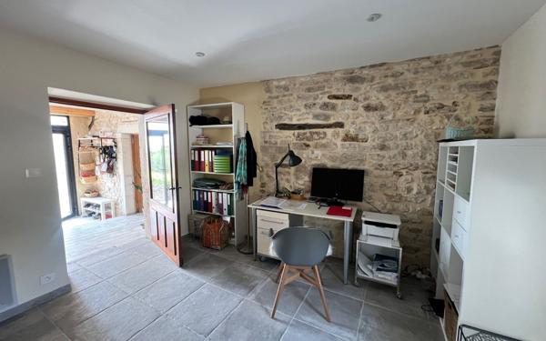 Maison à vendre    7 pièces •  Orgnac-l'Aven