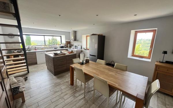 Maison à vendre    7 pièces •  Orgnac-l'Aven