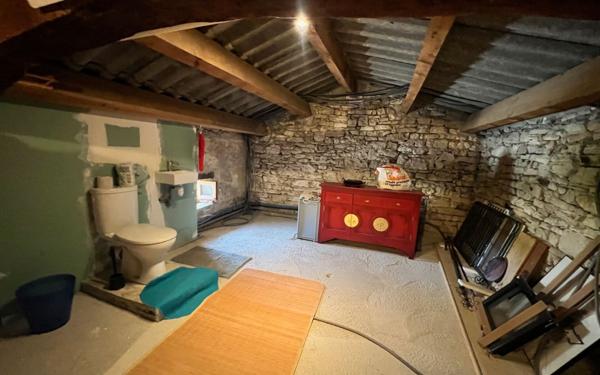 Maison à vendre    7 pièces •  Orgnac-l'Aven