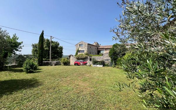 Maison à vendre    7 pièces •  Orgnac-l'Aven