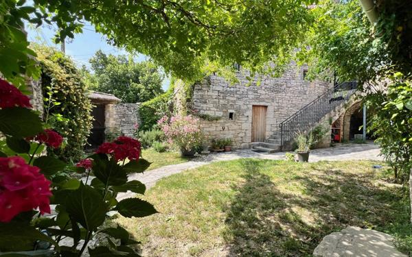 Maison à vendre    7 pièces •  Orgnac-l'Aven