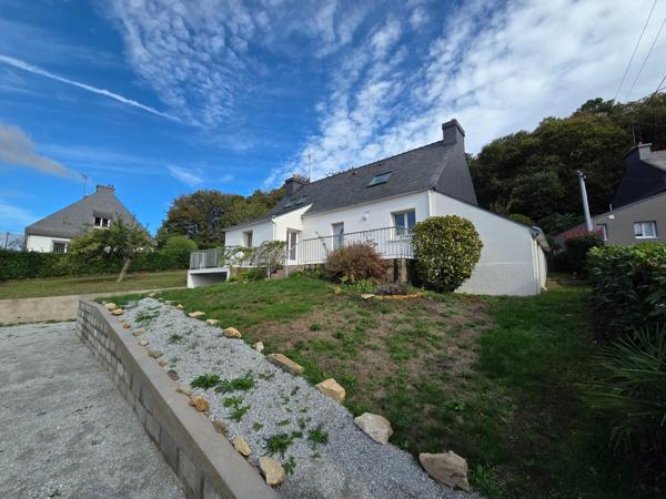 Maison familiale, quartier calme, très bien entretenue, proches toutes commodités