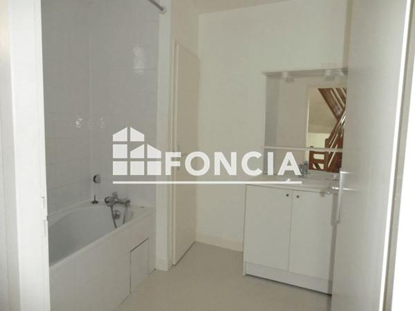 Location Appartement 2 pièces 49.25 m² - 11 RUE DE LA GROTTE Lourdes 65100