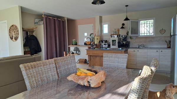 Caromb (84330) Villa 3 chambres avec garage