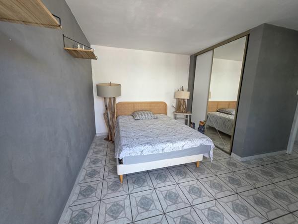 Maison
         6 pièces
        - 130 m² Exclusivité 714 000 € *
