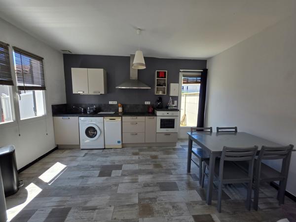 Maison
         6 pièces
        - 130 m² Exclusivité 714 000 € *