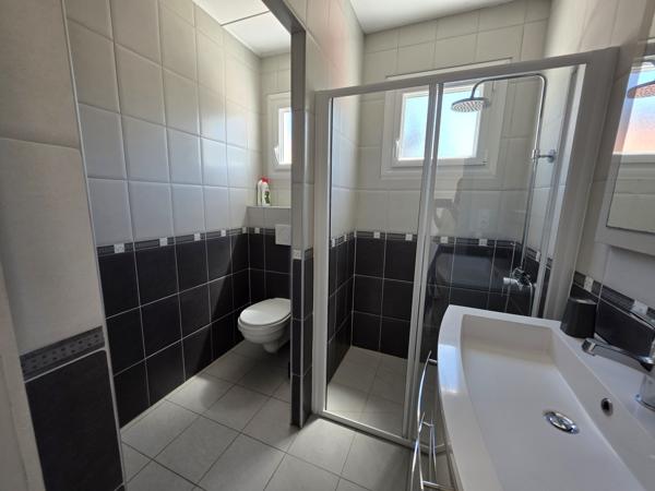 Maison
         6 pièces
        - 130 m² Exclusivité 714 000 € *