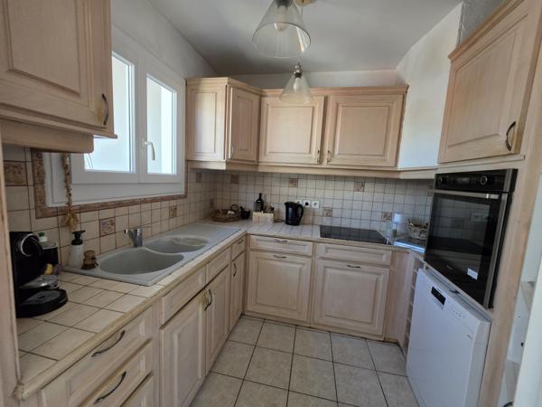Maison
         6 pièces
        - 130 m² Exclusivité 714 000 € *