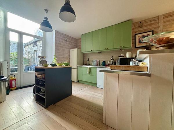 Maison de caractère Dinan 5 pièce(s) 225 m2