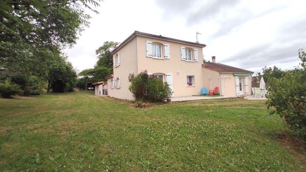 Maison 4 pièces à vendre Availles en Châtellerault - 86530 / Réf: 11735