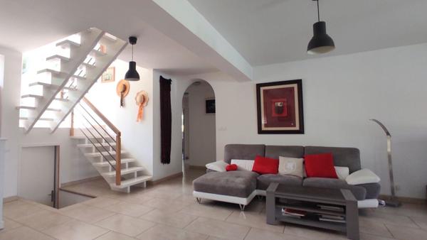 Maison 7 pièces à vendre Vouneuil sur Vienne - 86210 / Réf: 11758