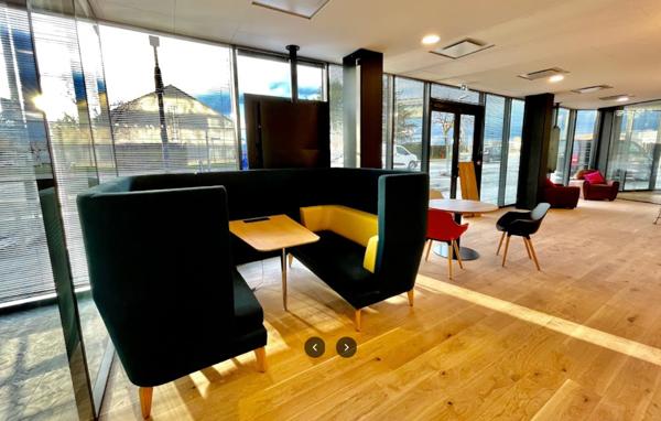 EXCLUSIVITE A LOUER : Emplacement Exceptionnel Bureaux Agence RDC 320 m2 - ATLANTIS