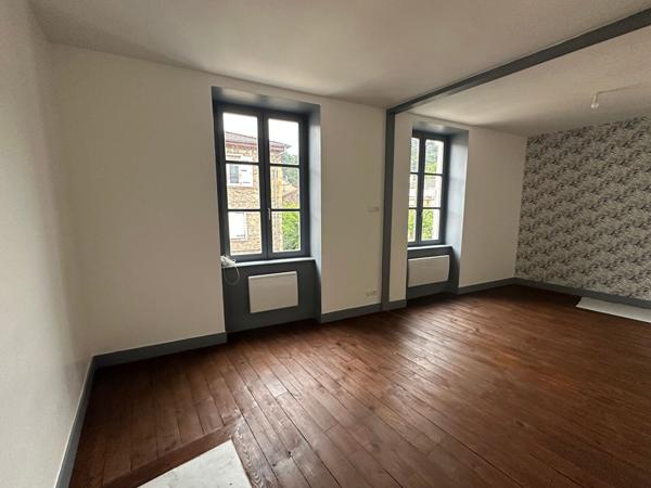 T2 lumineux - centre Tarare - aucun travaux. 