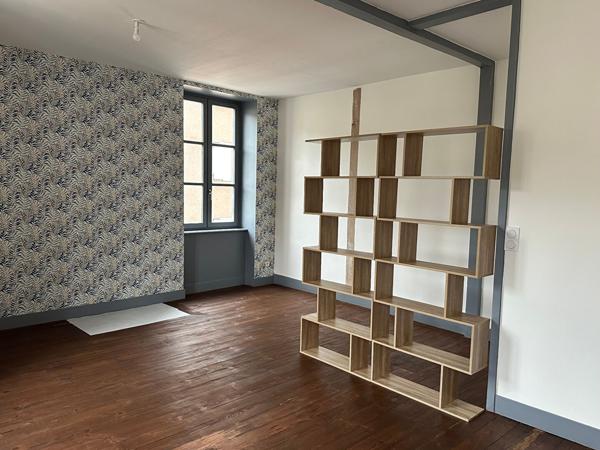 T2 lumineux - centre Tarare - aucun travaux. 