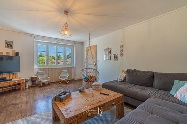 Maison
         6 pièces
        - 125 m² Exclusivité 156 000 € *