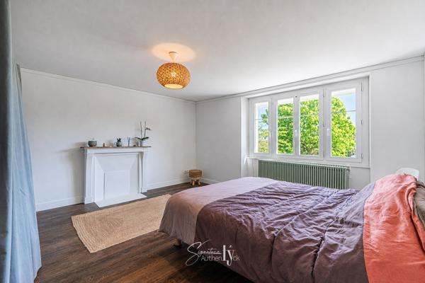 Maison
         6 pièces
        - 125 m² Exclusivité 156 000 € *