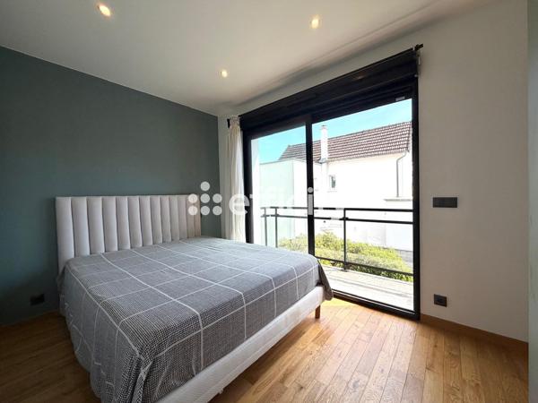 Maison
         5 pièces
        - 110 m² Exclusivité 499 000 € *