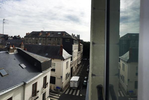 COURS DES 50 OTAGES T1 A LOUER ,  
Nantes 44000