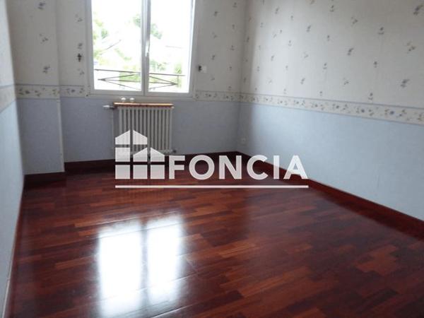 Location Appartement 5 pièces 103.1 m² - 11 ALLEE GEORGES LASCROUX Laval 53000