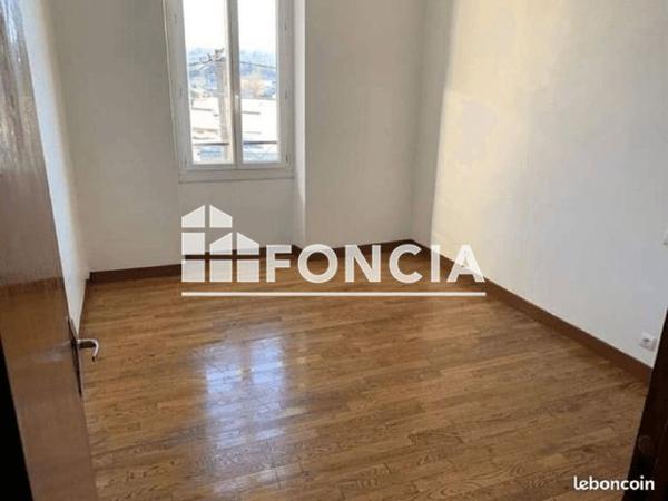 Location Appartement 3 pièces 58.6 m² - 49 RUE PAUL LAFARGUE Aubin 12110