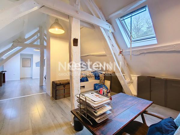 HYPERCENTRE DREUX : grande maison de centre-ville sur 3 niveaux avec toutes commodités à pieds et vue sur le domaine royale, 5 chambres