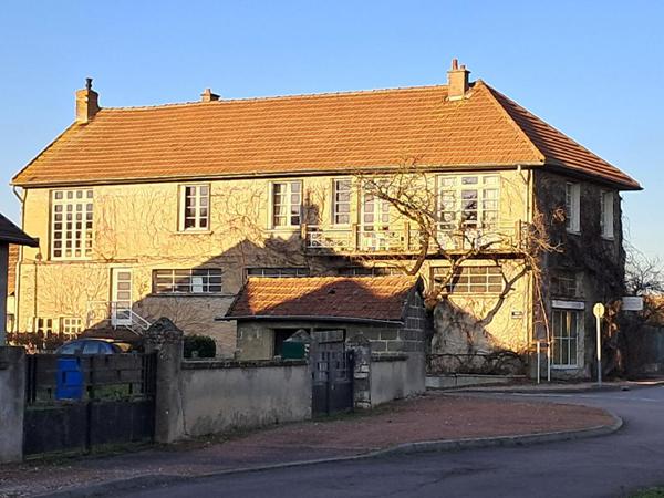 Maison  6 pièce(s) 177 m2