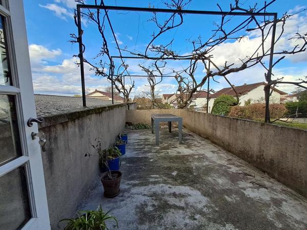 Maison  6 pièce(s) 177 m2