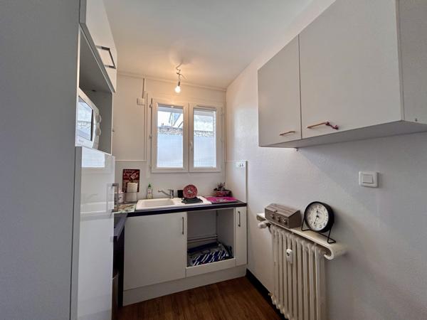 Appartement
         4 pièces
        - 81 m²
