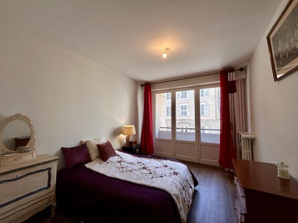 Appartement
         4 pièces
        - 81 m²