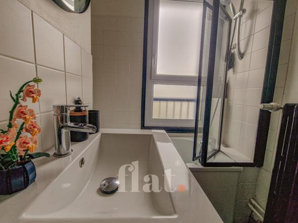 APPT T3 55 m2 / 2 CH / Longchamp + PARKING + BALCON