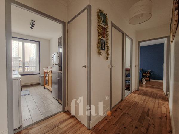 APPT T3 55 m2 / 2 CH / Longchamp + PARKING + BALCON