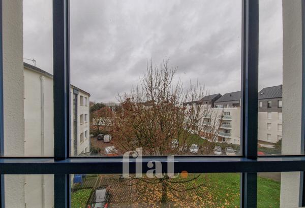 APPT T3 55 m2 / 2 CH / Longchamp + PARKING + BALCON