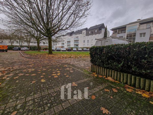 APPT T3 55 m2 / 2 CH / Longchamp + PARKING + BALCON