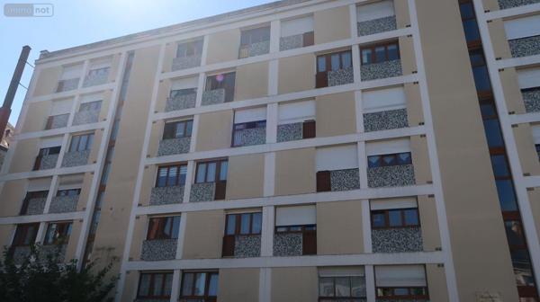 Appartement à vendre à Châtellerault dans la Vienne (86100), ref : 86024-AP01242   
Centre-ville