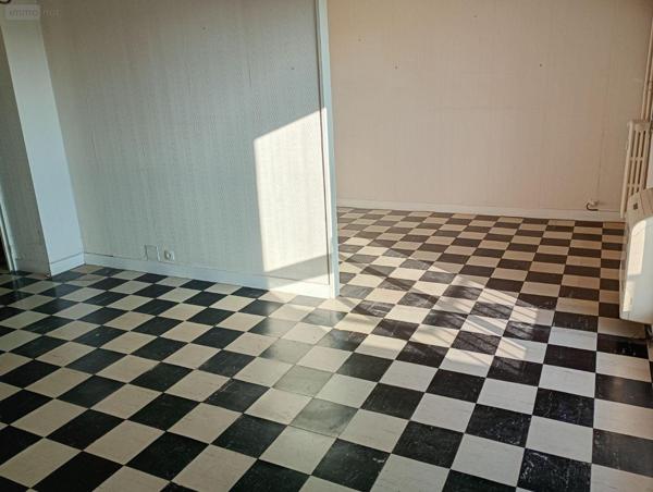 Appartement à vendre à Châtellerault dans la Vienne (86100), ref : 86024-AP01242   
Centre-ville