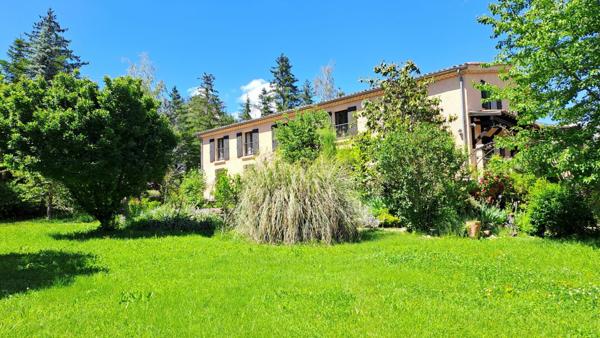 Maison à vendre    8 pièces •  La Motte-du-Caire