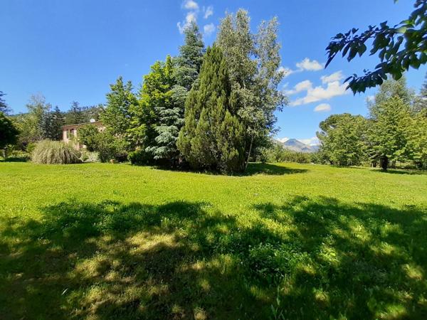 Maison à vendre    8 pièces •  La Motte-du-Caire