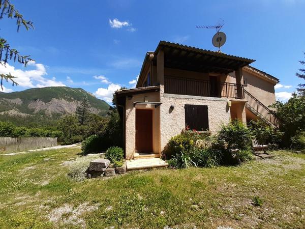 Maison à vendre    8 pièces •  La Motte-du-Caire