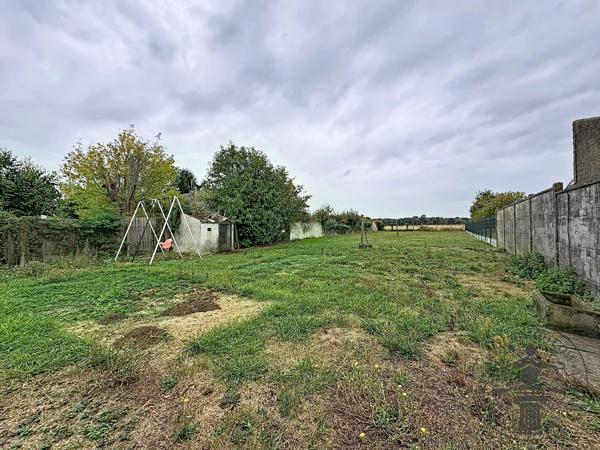 Vente                                                      Maison
                        
                     3 pièces                      63 m2                     à Sainville