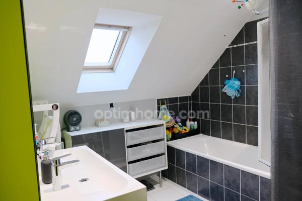 DEMOUVILLE - Maison familiale de 100m2 - 3 chambres - Jardin + Garage fermé