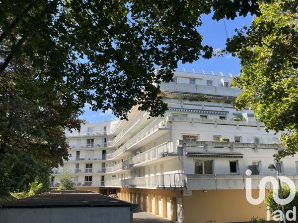 Appartement 3 pièces de 68 m² à Vaux-le-Pénil (77000)