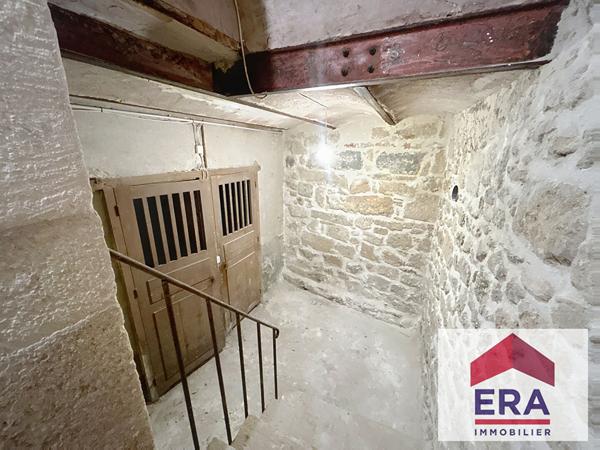 GRAND APPARTEMENT 165M2 DANS BEL IMMEUBLE DE STYLE HAUSSMANNIEN