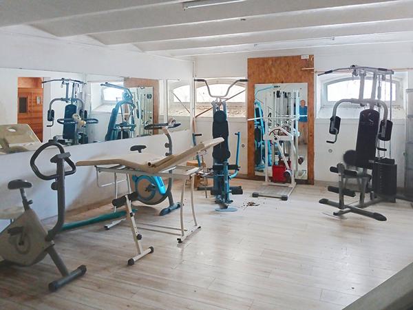 GRAND APPARTEMENT 165M2 DANS BEL IMMEUBLE DE STYLE HAUSSMANNIEN