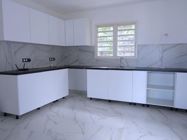 La Montagne 8ème, Jolie maison T3/4 plain-pied avec vue mer Saint-Denis (97400)