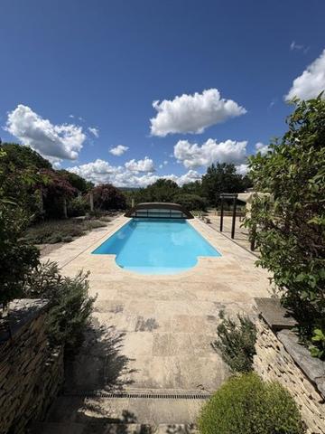 Maison à vendre à Dauphin dans les Alpes-de-Haute-Provence (04300), ref : 04022-132